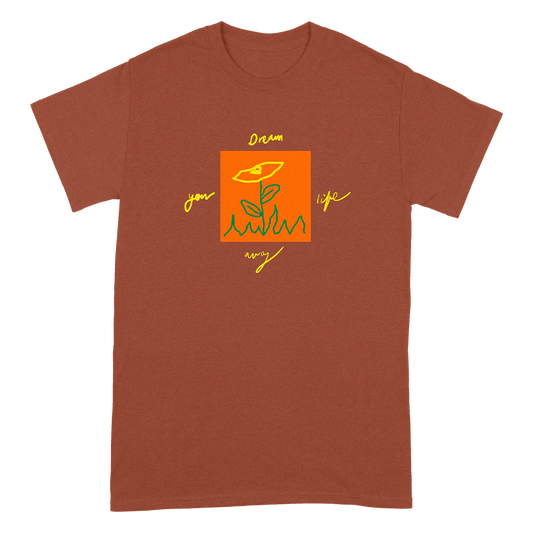 DREAM YOUR LIFE AWAY BOX TEE